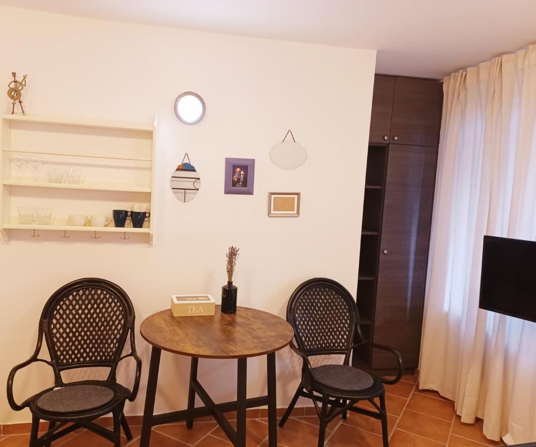 שיבניק Jerry & Oli'S Apartments מראה חיצוני תמונה
